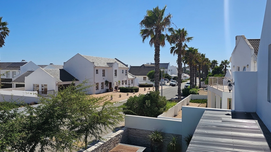 4 Bedroom Property for Sale in Britannia Bay Western Cape